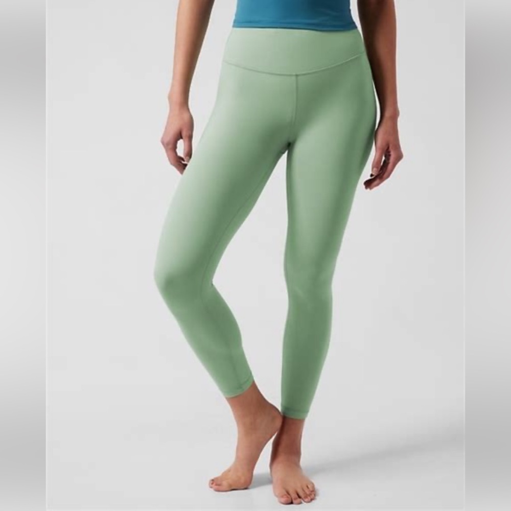 Athleta 7/8 Tights in Raleigh Green